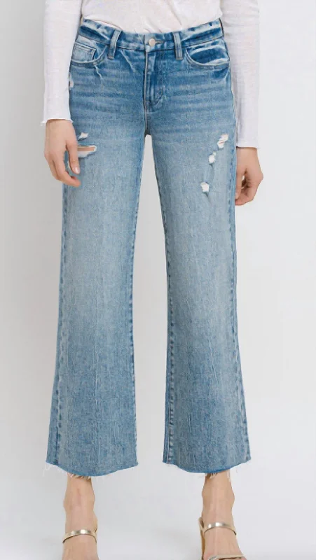 Mid Rise Crop Wide Leg Jeans In Medium Wash